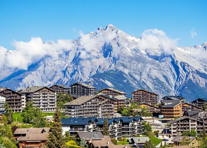 Praplan 21-22 By Interhome * نينداز